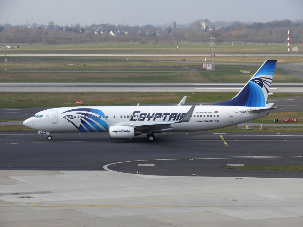 EgyptAir; SU-GEA; Boeing 737-866. Flughafen Dsseldorf. 15.03.2011.