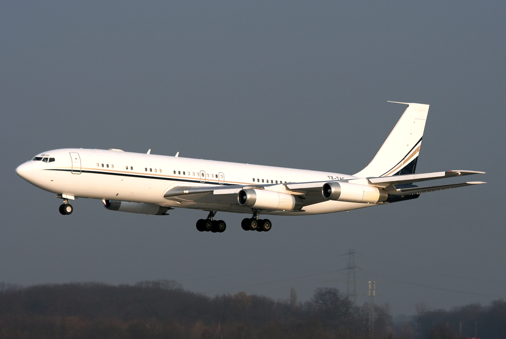 Ein weiteres meiner grten Highlights, Mali Government B707-300 TZ-TAC im Anflug auf die 23L in DUS / EDDL / Dsseldorf am 29.11.2008