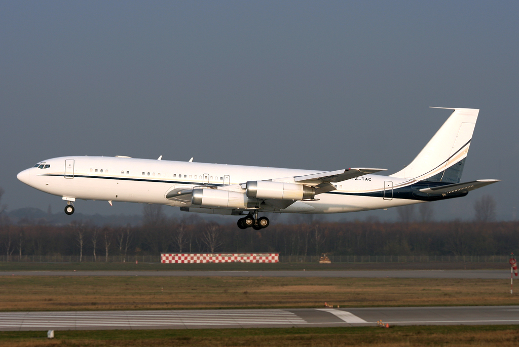 Ein weiteres meiner grten Highlights, Mali Government B707-300 TZ-TAC im Anflug auf die 23L in DUS / EDDL / Dsseldorf am 29.11.2008