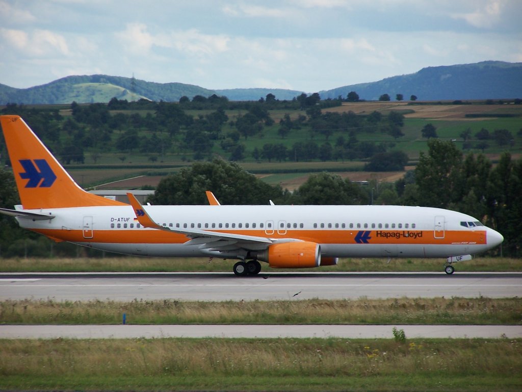 Eine Boeing 737-800 der Hapag Lloyd Airline am Flughafen
Stuttgart (STR)
Aufgenommen am 07.August 2012