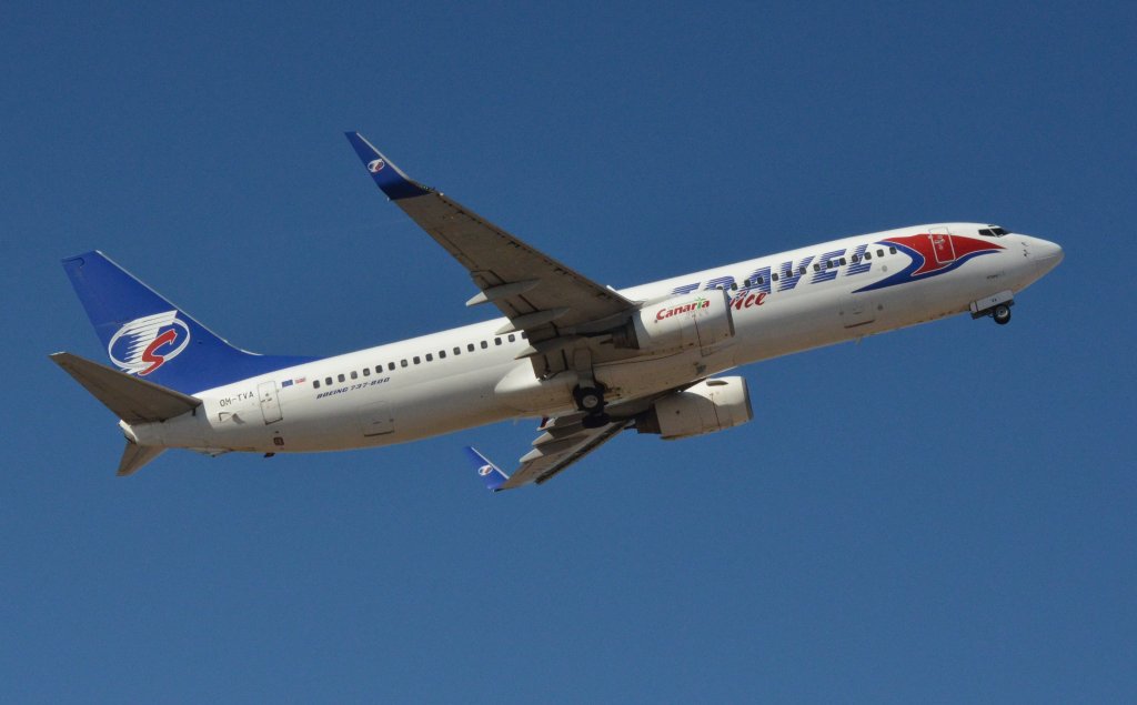 Eine Boeing 737-800 OM-TVA  von Canaria Travel gestartet in Lanzarote, am 18.12.2012 beobachtet.