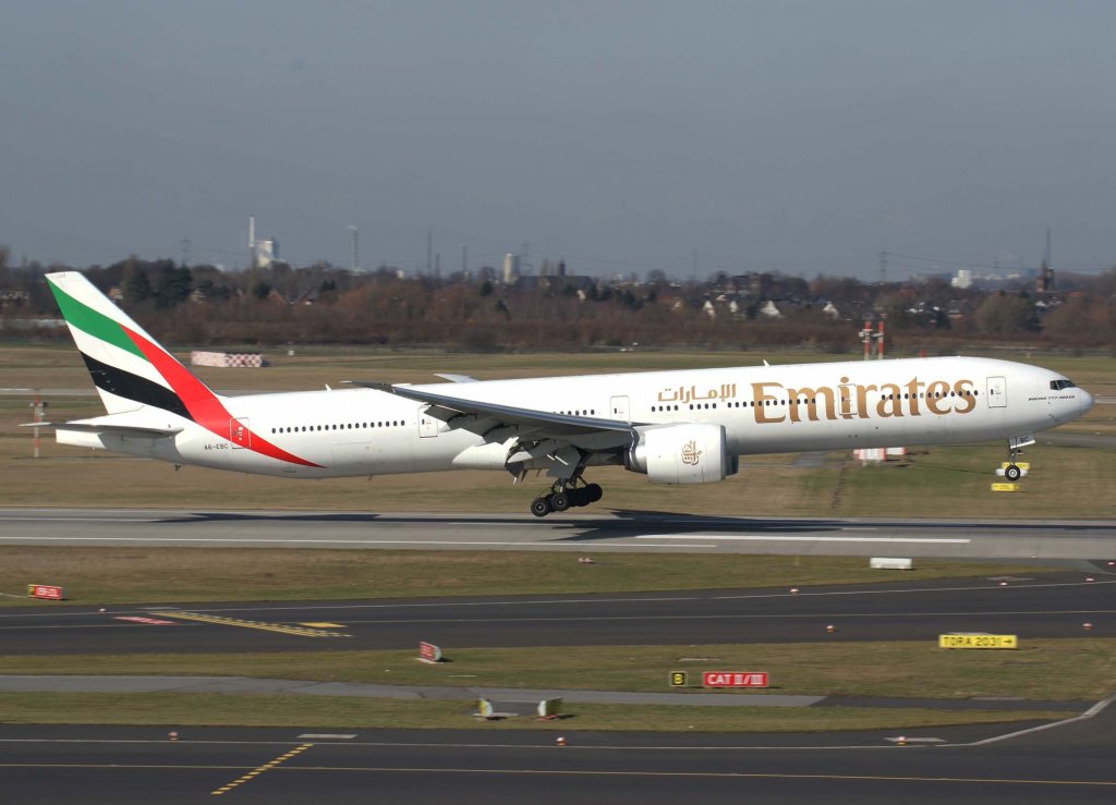 Emirates, A6-EBC, Boeing 777-300 ER, 2010.03.03, DUS-EDDL, Dsseldorf, Germany

