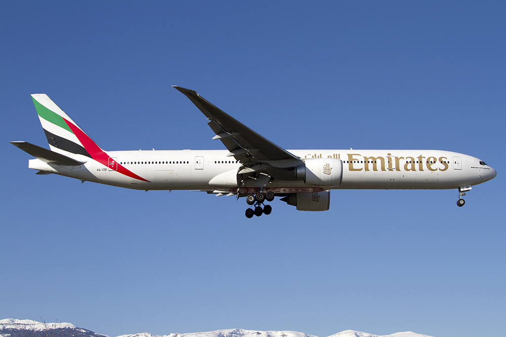 Emirates, A6-EBI, Boeing, B777-36N, 14.01.2012, GVA, Geneve, Switzerland 



