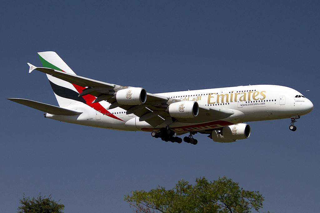 Emirates, A6-EDR, Airbus, A380-861, 18.08.2012, CDG, Paris, France 



