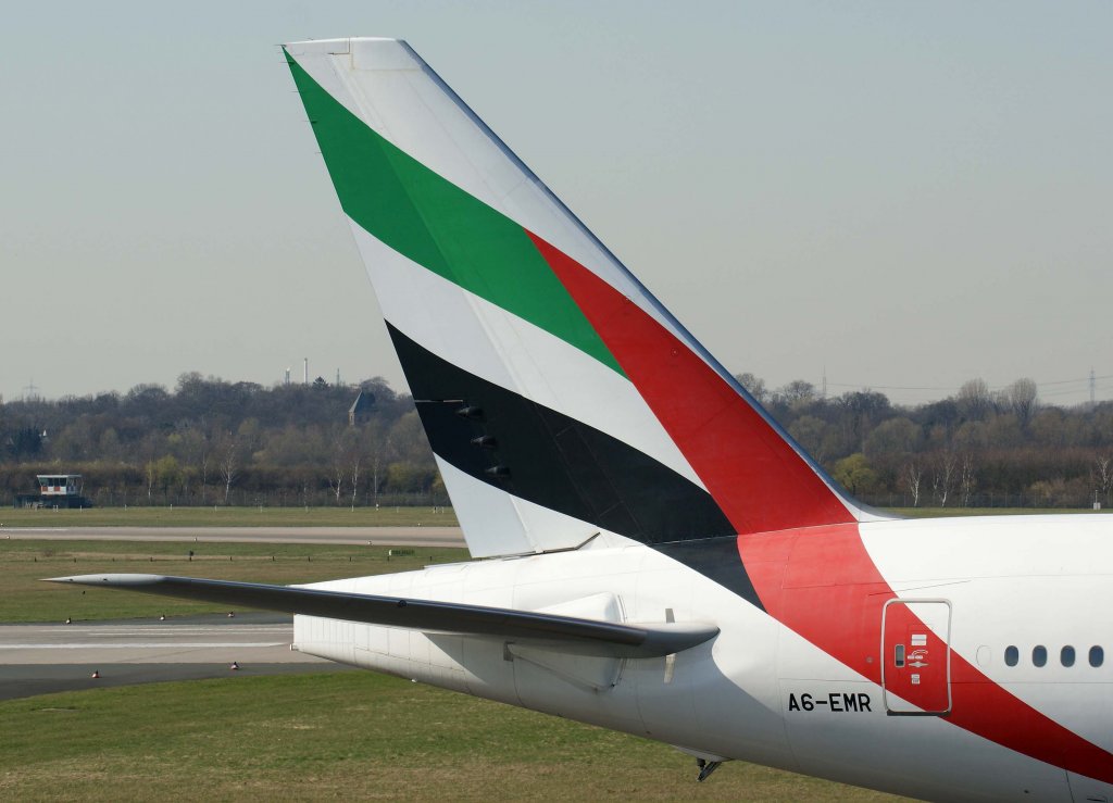 Emirates, A6-EMR, Boeing 777-300 (Seitenleitwerk/Tail), 20.03.2011, DUS-EDDL, Dsseldorf, Germany 

