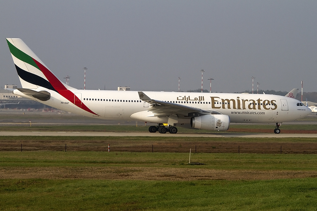 Emirates Airlines, A6-EAP, Airbus, A330-243, 16.11.2012, MXP, Mailand-Malpensa, Italy 



