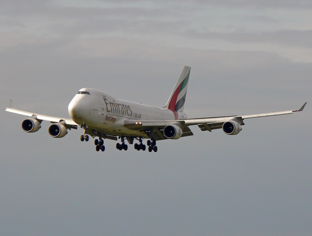 Emirates Sky Cargo B747-400F N415MC im Anflug auf 23L in DUS / EDDL / Düsseldorf am 24.06.2007