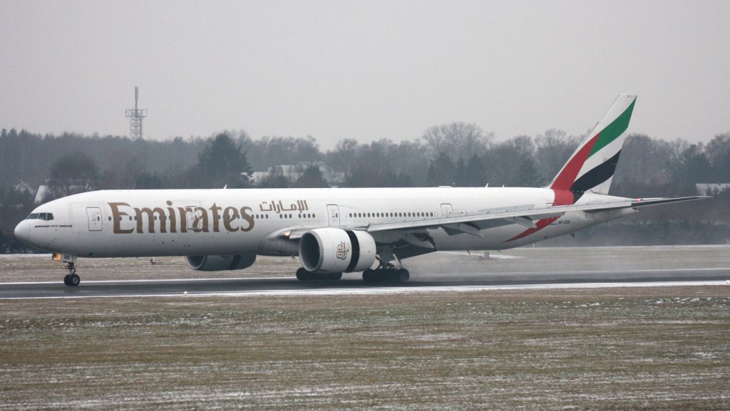 Emirates,A6-EBB,(c/n32789),Boeing 777-36N(ER),22.12.2012,HAM-EDDH,Hamburg,Germany