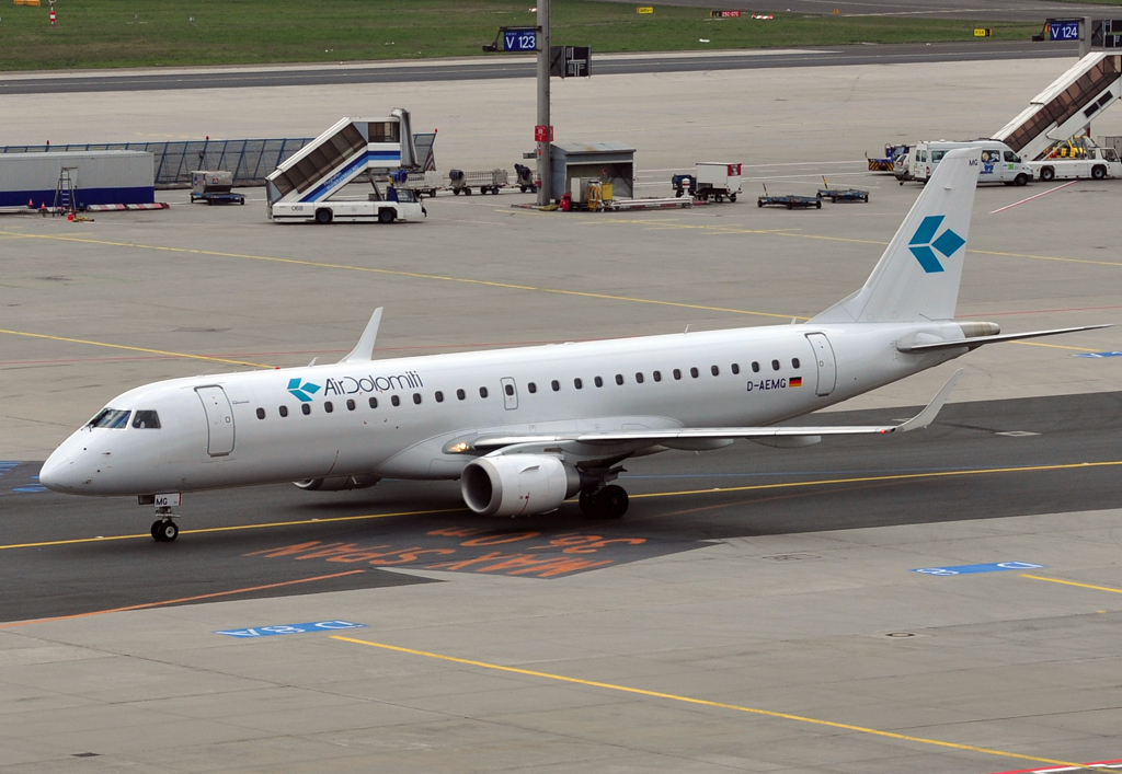 ERJ-190-100LR Air Dolomiti D-AEMG taxy at FRA - 14.04.2012