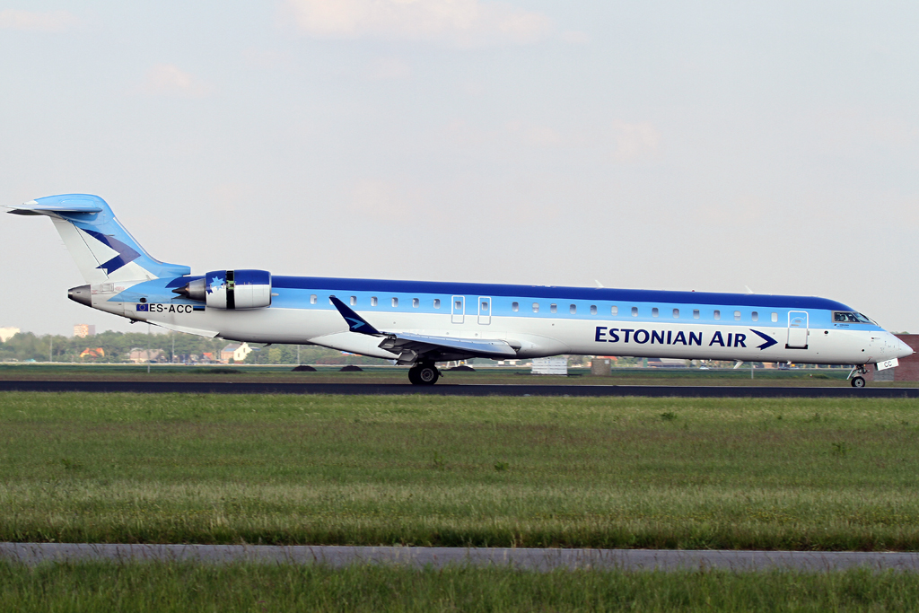 Estonian Air CRJ900 AMS 05.06.2012