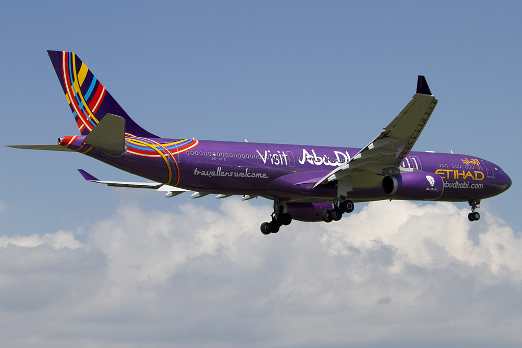 Etihad Airways, A6-AFA, Airbus, A330-343X, 31.07.2011, GVA, Geneve, Switzerland 




