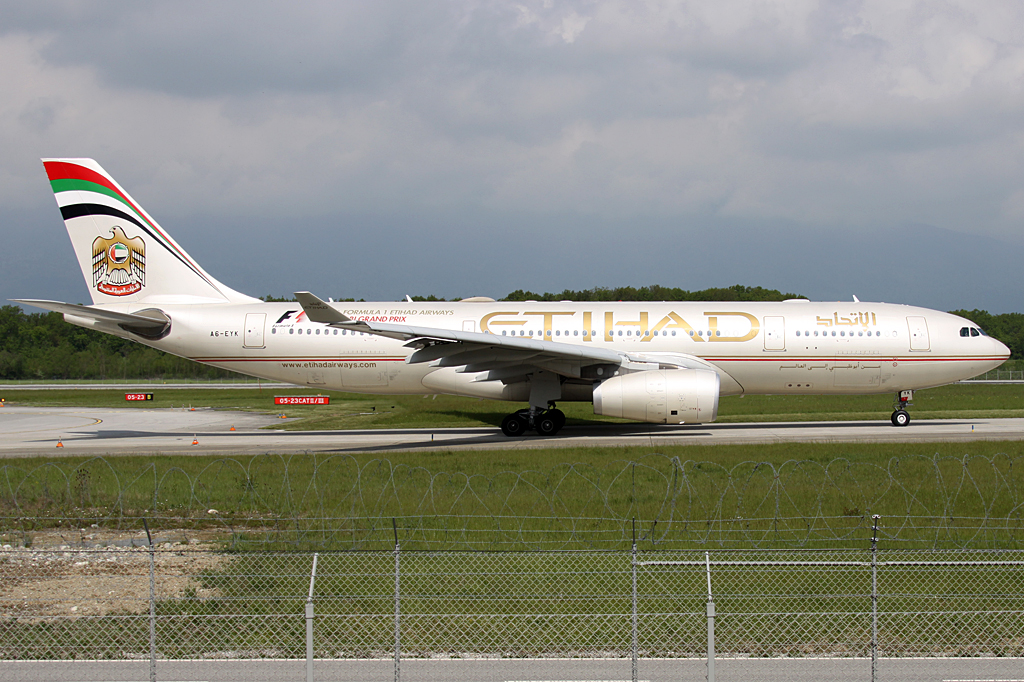 Etihad Airways, A6-EYK, Airbus, A330-243, 08.05.2010, GVA, Geneve, Switzerland


