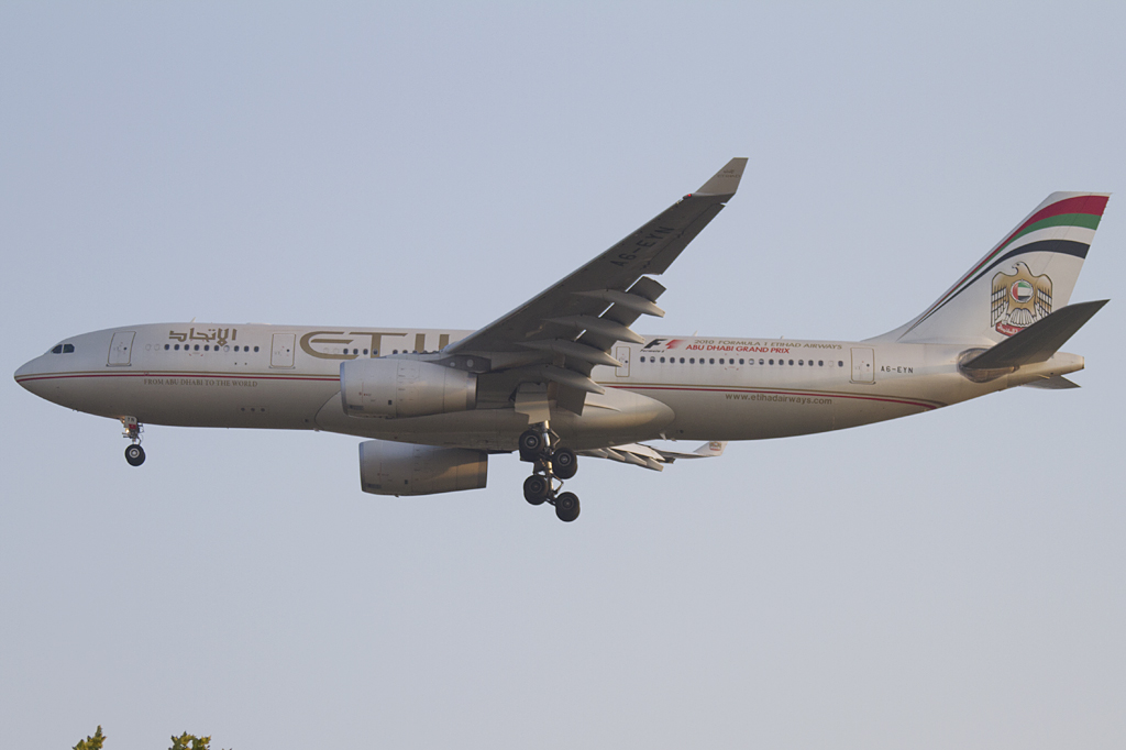 Etihad Airways, A6-EYN, Airbus, A330-243, 13.10.2010, FRA, Frankfurt, Germany 




