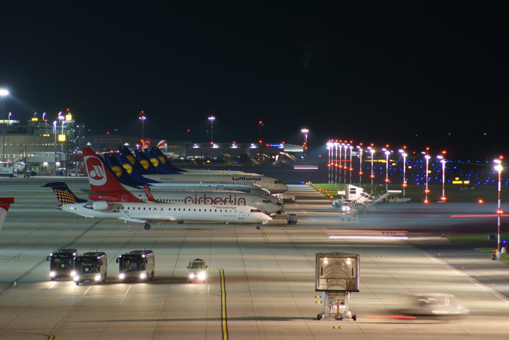 Eurowings, Air Berlin und Lufthansa am Dsseldorfer Flughafen am 05.11.2011
