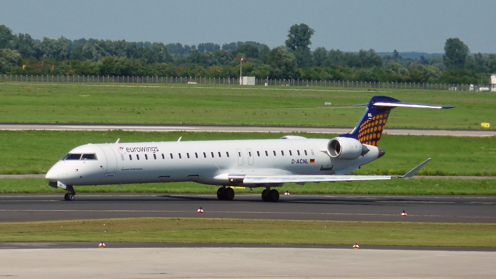 Eurowings D-ACNL, Canadair Regional Jet CRJ-900ER, in DUS am 6.9.10