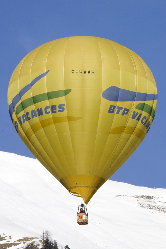 F-HAAH, Lindstrand, LBL-105A, 23.01.2010, Chateau d´Oex, Switzerland 

