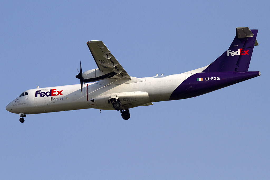 FedEx - Feeder, EI-FXG, ATR, ATR42-300F, 08.06.2010, SXF, Berlin-Schnefeld, Germany


