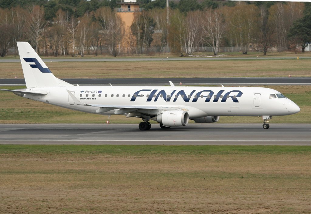 Finnair Embarer ERJ-190-100LR OH-LKG beim Start in Berlin-Tegel am 15.04.2012