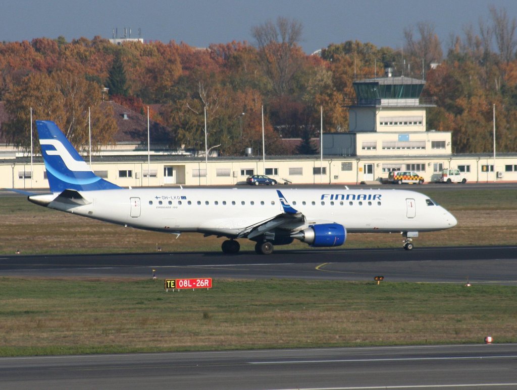 Finnair Embraer ERJ 190-100LR OH-LKO nach der Landung in Berlin-Tegel am 31.10.2009