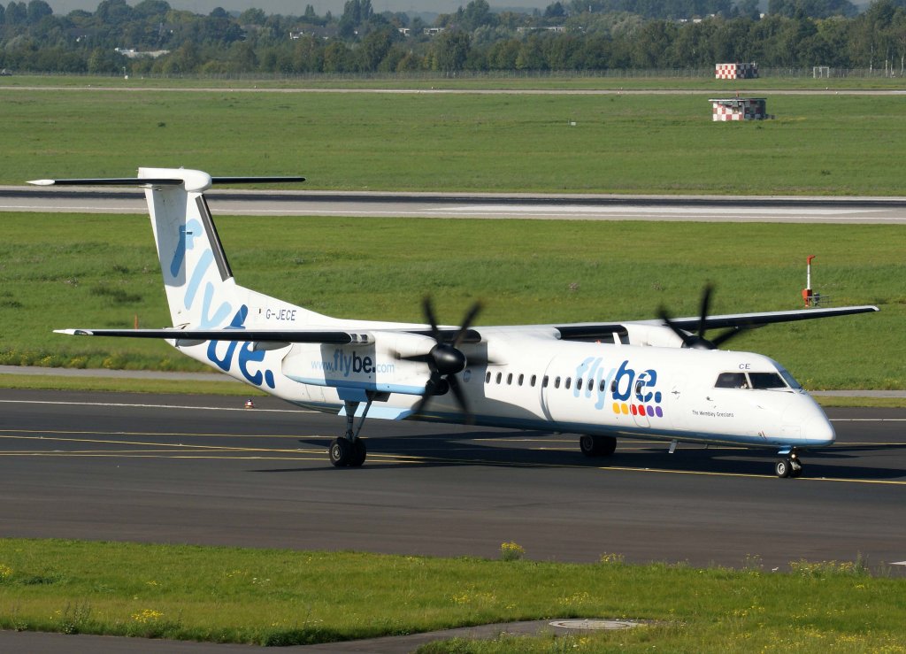 Flybe, G-JECE, Bombardier DHC 8Q-400 (The Wembley Grecians), 2010.09.22, DUS-EDDL, Dsseldorf, Germany 


