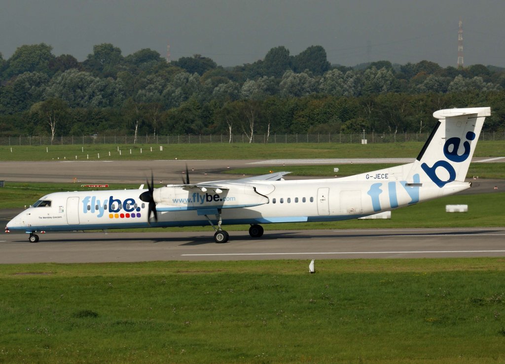 Flybe, G-JECE, Bombardier DHC 8Q-400 (The Wembley Grecians), 2010.09.23, DUS-EDDL, Dsseldorf, Germany 

