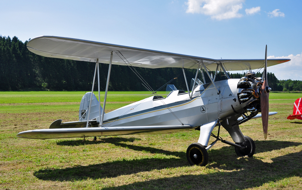 Focke-Wulf Fw-44 Stieglitz, Schulflugzeug (zivil und milit.) von 1932, beim Flugtag in Breitscheid - 21.08.2010