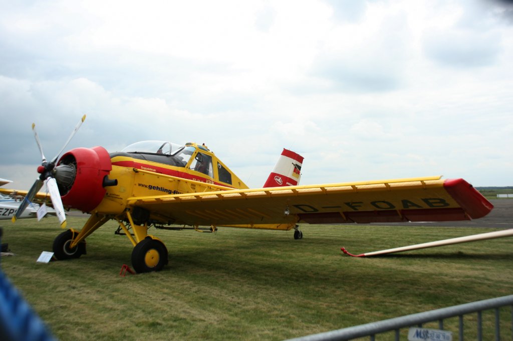 Gehling Flugtechnik PZL-106 AR  Kruk  D-FOAB beim Flugplatzfest in Strausberg am 08.05.2010