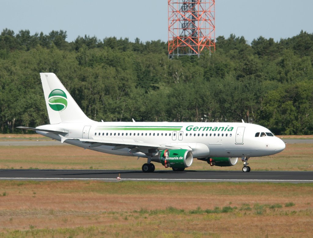 Germania A 319-112 D-ASTB nach der Landung in Berlin-Tegel am 02.06.2011
