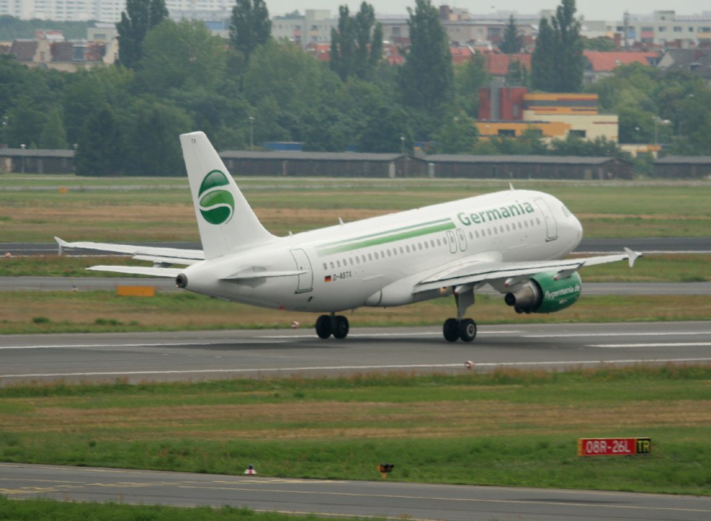 Germania A 319-112 D-ASTX beim Start in Berlin-Tegel am 03.07.2012