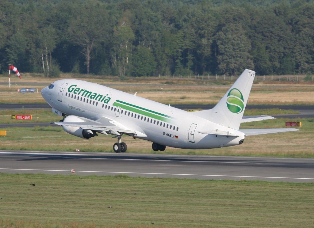 Germania B 737-35B D-AGEG beim Start in Berlin-Tegel am 22.08.2010