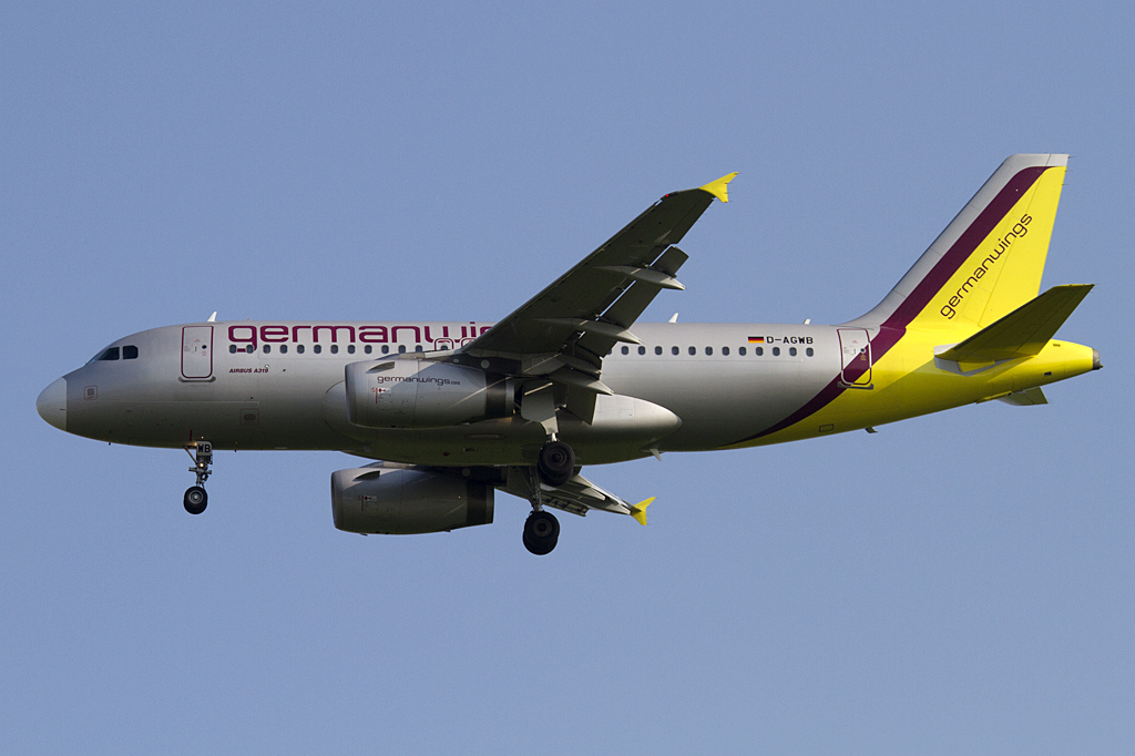 Germanwings, D-AGWB, Airbus, A319-132, 08.06.2010, SXF, Berlin-Schnefeld, Germany


