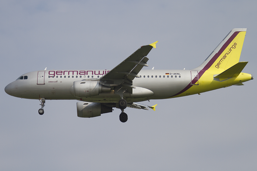 Germanwings, D-AKNL, Airbus, A319-112, 08.06.2010, SXF, Berlin-Schnefeld, Germany


