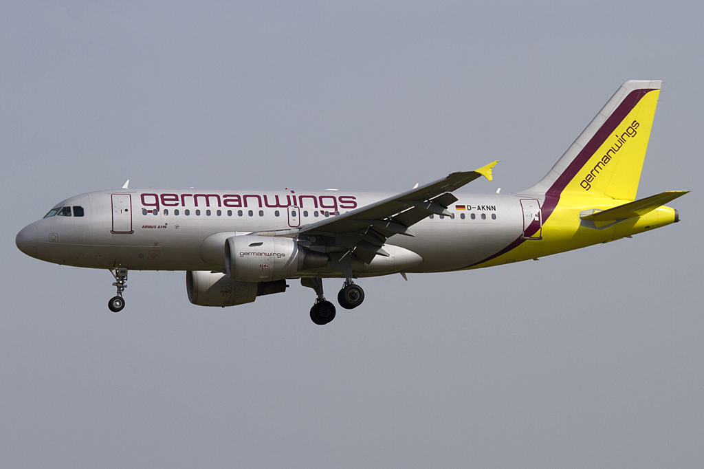 Germanwings, D-AKNN, Airbus, A319-132, 09.06.2010, SXF, Berlin-Schnefeld, Germany 



