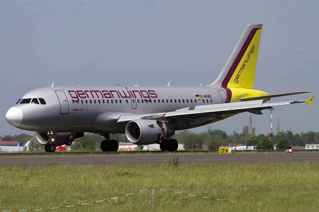 Germanwings, D-AKNQ, Airbus, A319-112, 11.06.2010, SXF, Berlin-Schnefeld, Germany 


