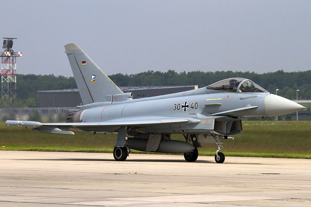 Germany - Air Force, 30+40, Eurofighter, EF-2000 Typhoon, 07.06.2010, EKSP, Rostock-Laage, Germany 


