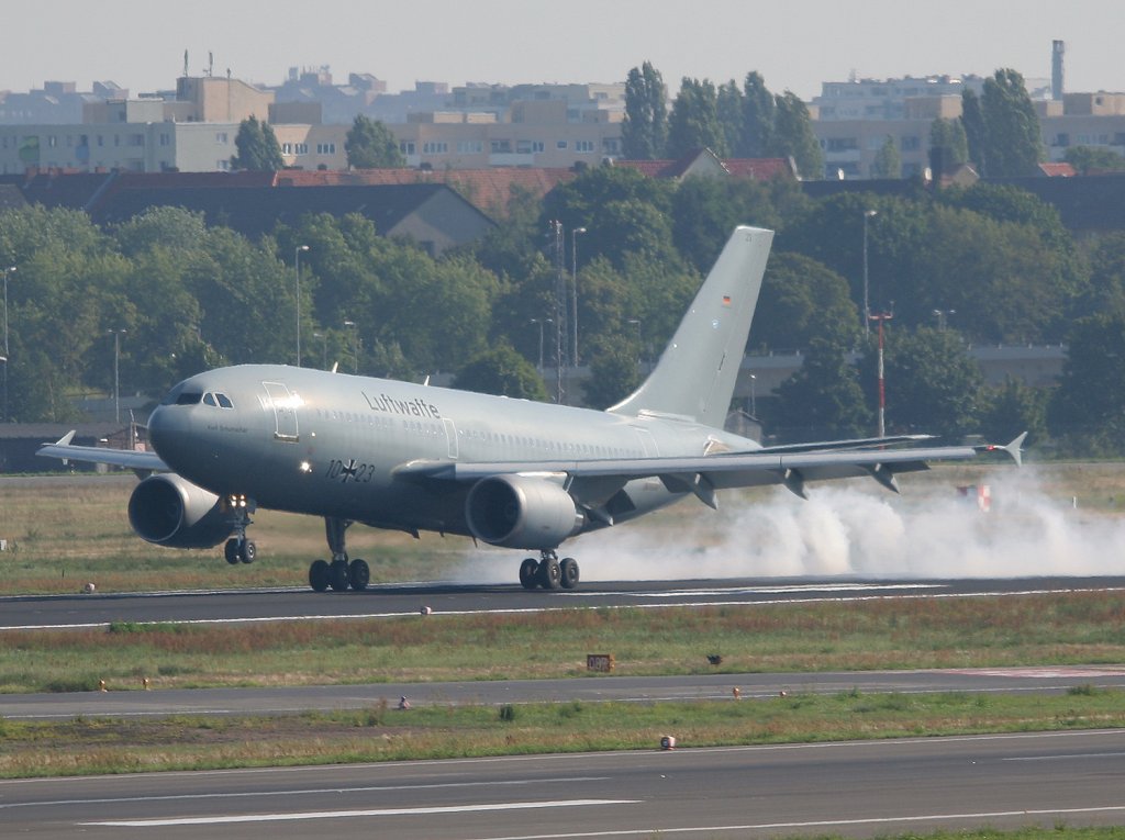 Germany Air Force A 310-304(ET) 10+23 bei der Landung in Berlin-Tegel am 22.08.2010