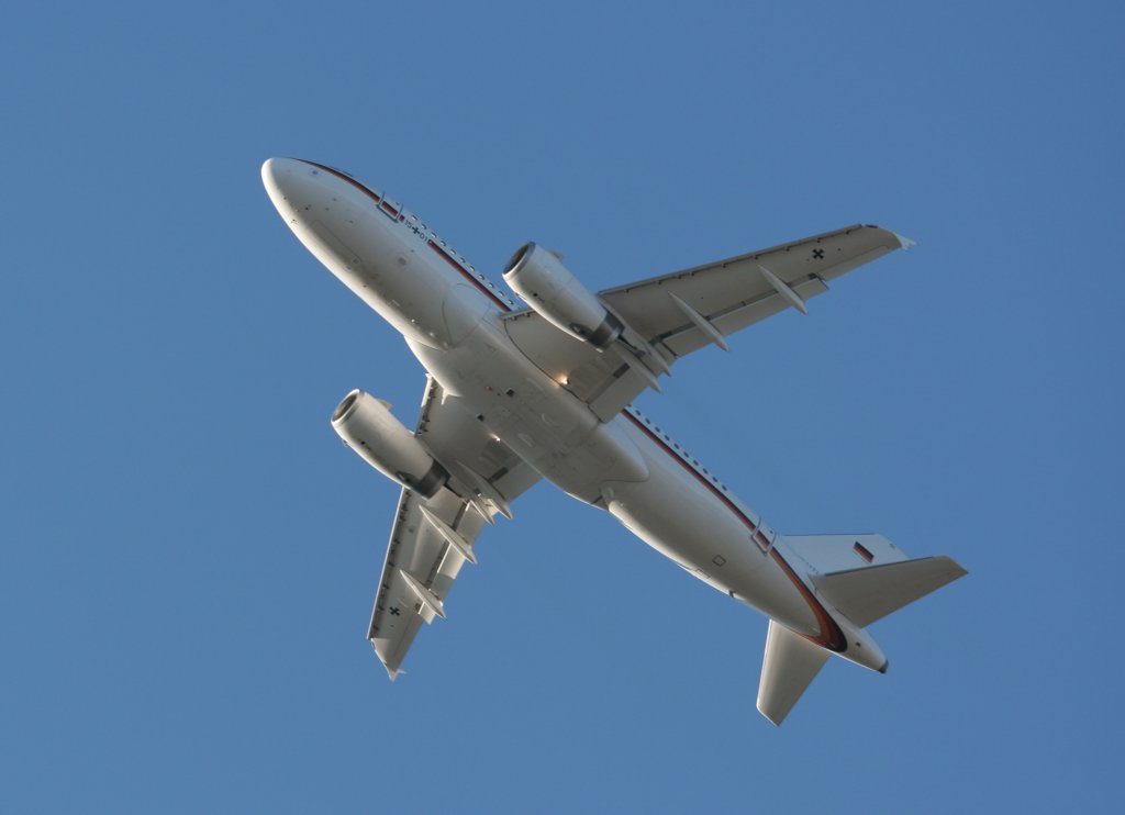 Germany Air Force A 319-133X(ACJ) 15+01 beim Start in Berlin-Tegel am 12.02.201S