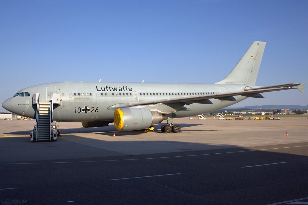 Germany - Air Force 
Airbus A310-304(F)
10+26
STR Stuttgart [Echterdingen], Germany
September 2012