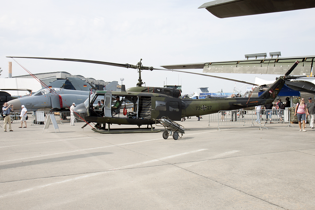 Germany - Army, 72+27, Dornier-Bell, UH-1D Iroquois, 11.06.2010, SXF, Berlin-Schnefeld, Germany 



