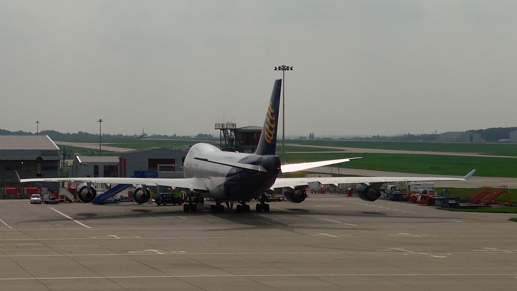 Global Supply Systems Boeing 747-47UF/SCD, G-GSSA, in Stansted, 8.9.10