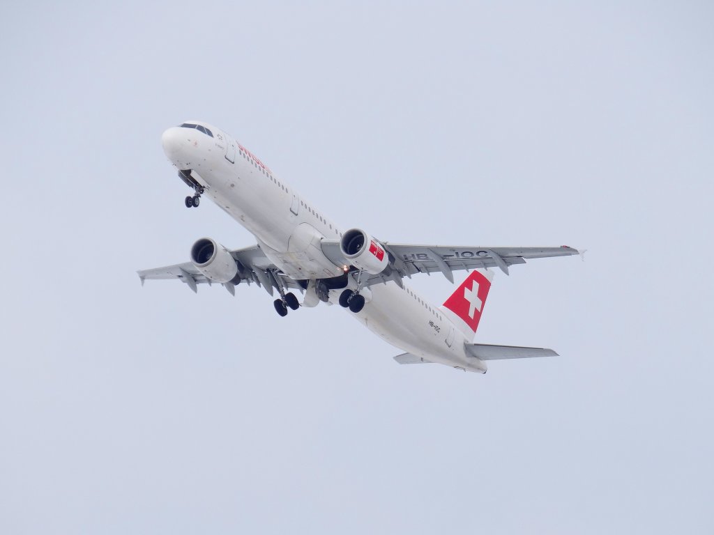 HB-IOC (A321-111) - Kloten - 08/02/2013