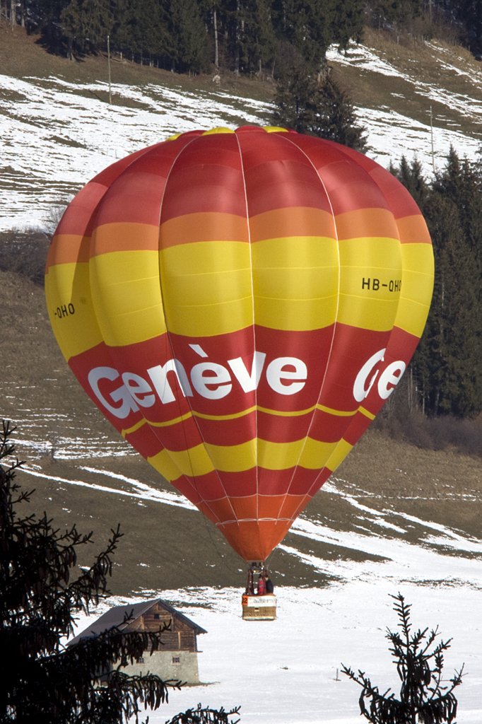 HB-QHO, Lindstrand, LBL-90B, 23.01.2010, Chateau d´Oex, Switzerland 



