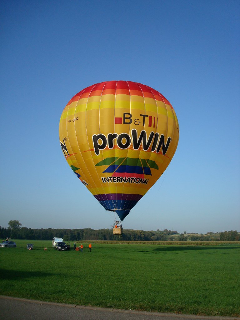 Heiluftballon beim Start in der Rheinebene,
Okt.2010