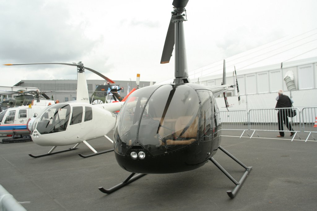 Heli-Flight R 44 und R 66 am 12.09.2012 auf der ILA 2012