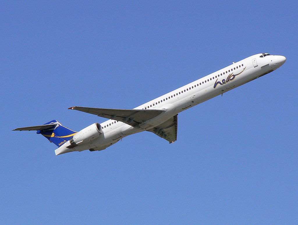 Hello MD-90 HB-JIE für Air Berlin nach dem Takeoff auf 05R in DUS / EDDL / Düsseldorf am 01.05.2007