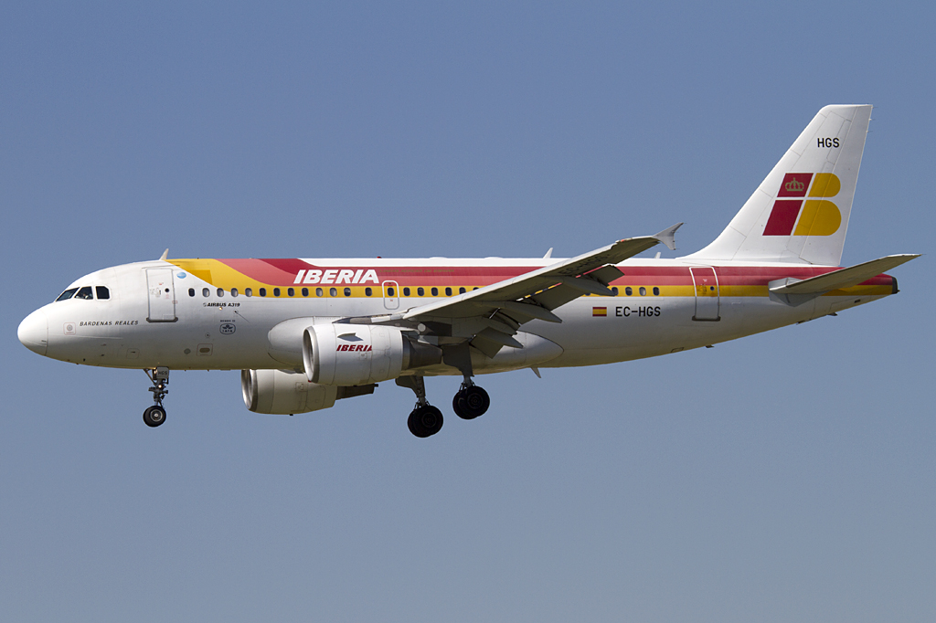 Iberia, EC-HGS, Airbus, A319-111, 19.09.2010, BCN, Barcelona, Spain 




