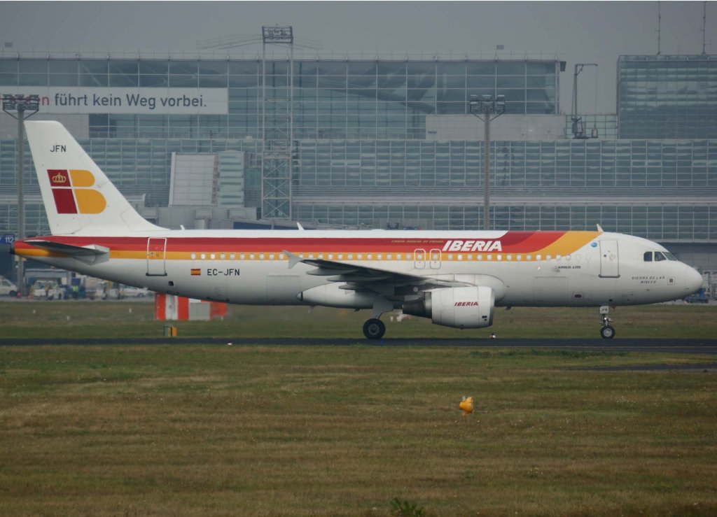 Iberia, EC-JFN, Airbus A 320-200 (Siera de las Nieves), 2009.09.16, FRA, Frankfurt, Germany