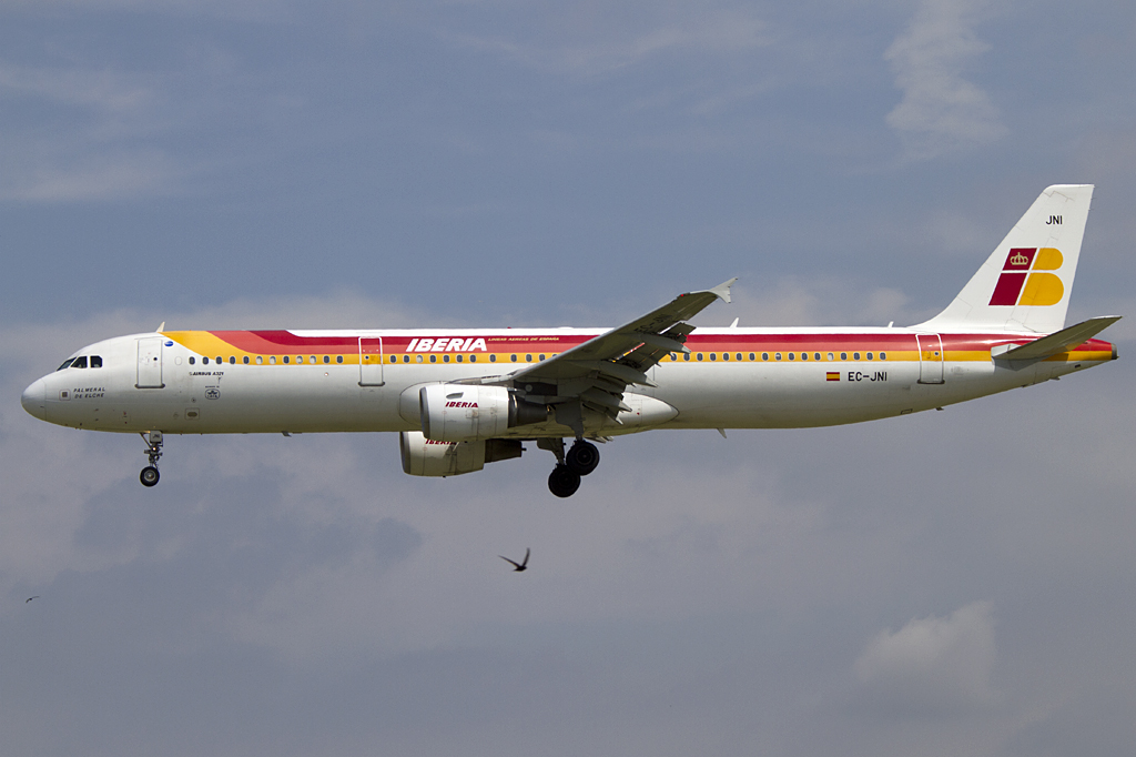Iberia, EC-JNI, Airbus, A321-211 18.06.2011, BCN, Barcelona, Spain 




