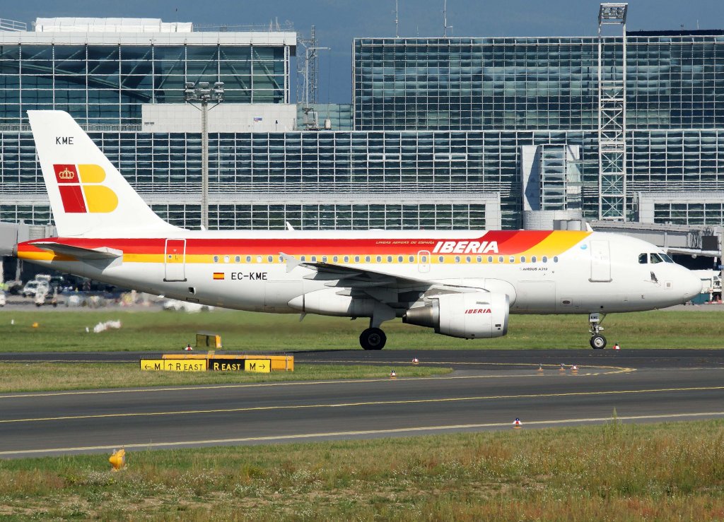 Iberia, EC-KME  Grulla , Airbus A 319-100, 10.09.2011, FRA-EDDF, Frankfurt, Gemany 

