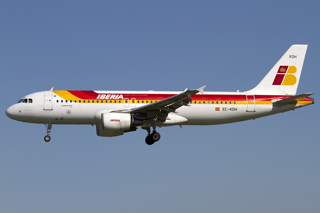 Iberia, EC-KOH, Airbus, A320-214, 19.09.2010, BCN, Barcelona, Spain 


